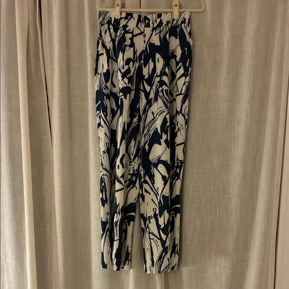 Lululemon Athletica Swift Mid-Rise Wide-Leg Pant